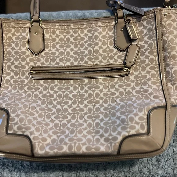 Coach tote Purse F1382-26414 - Picture 6 of 16